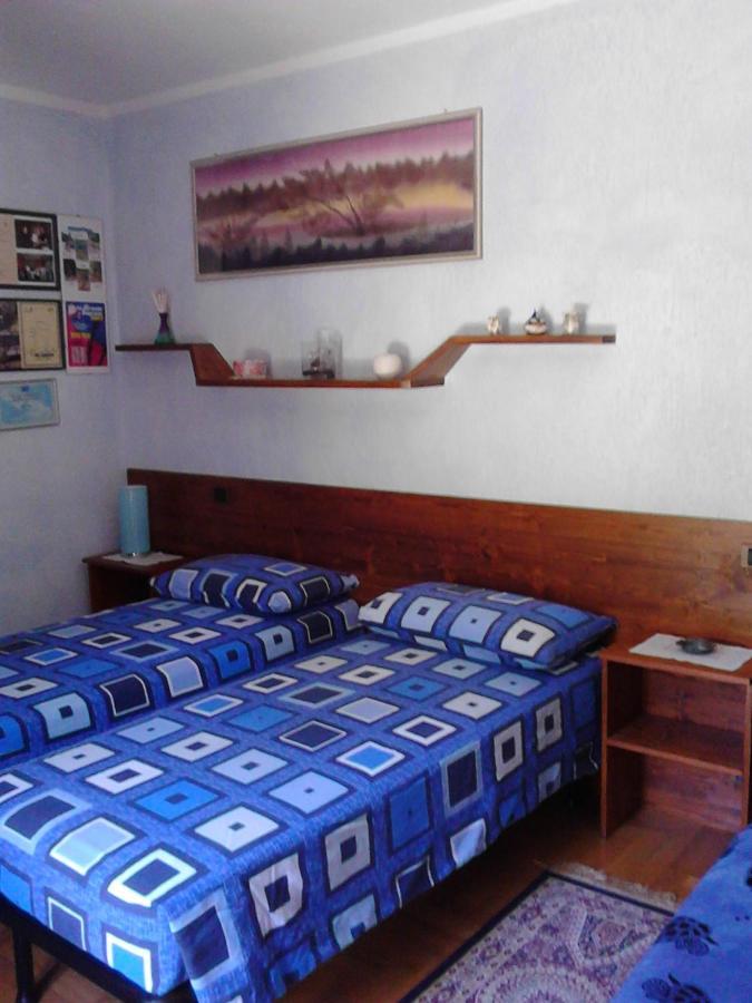 Les Hirondelles Bed & Breakfast Fenis Exterior foto