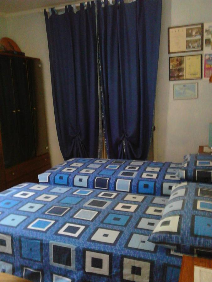 Les Hirondelles Bed & Breakfast Fenis Exterior foto
