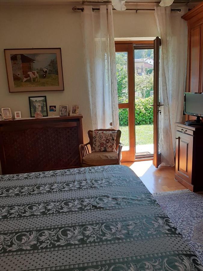 Les Hirondelles Bed & Breakfast Fenis Exterior foto
